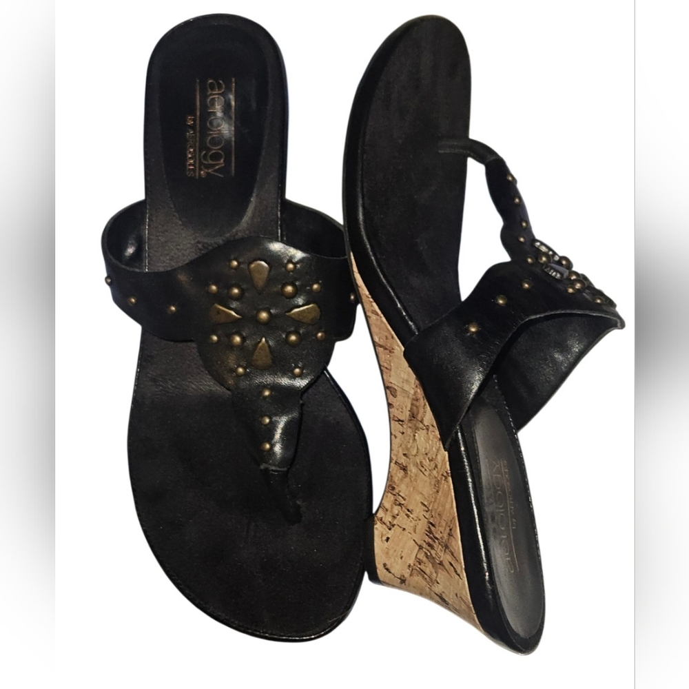 AEROSOLES Black and Tan Wedge Sandals Leather Size 7